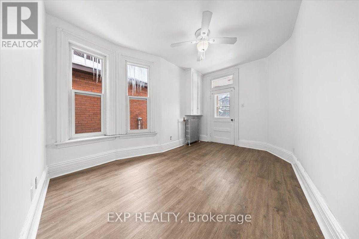 3 - 484 Gilmour Street, Ottawa, Ontario  K1R 5L4 - Photo 10 - X12772546