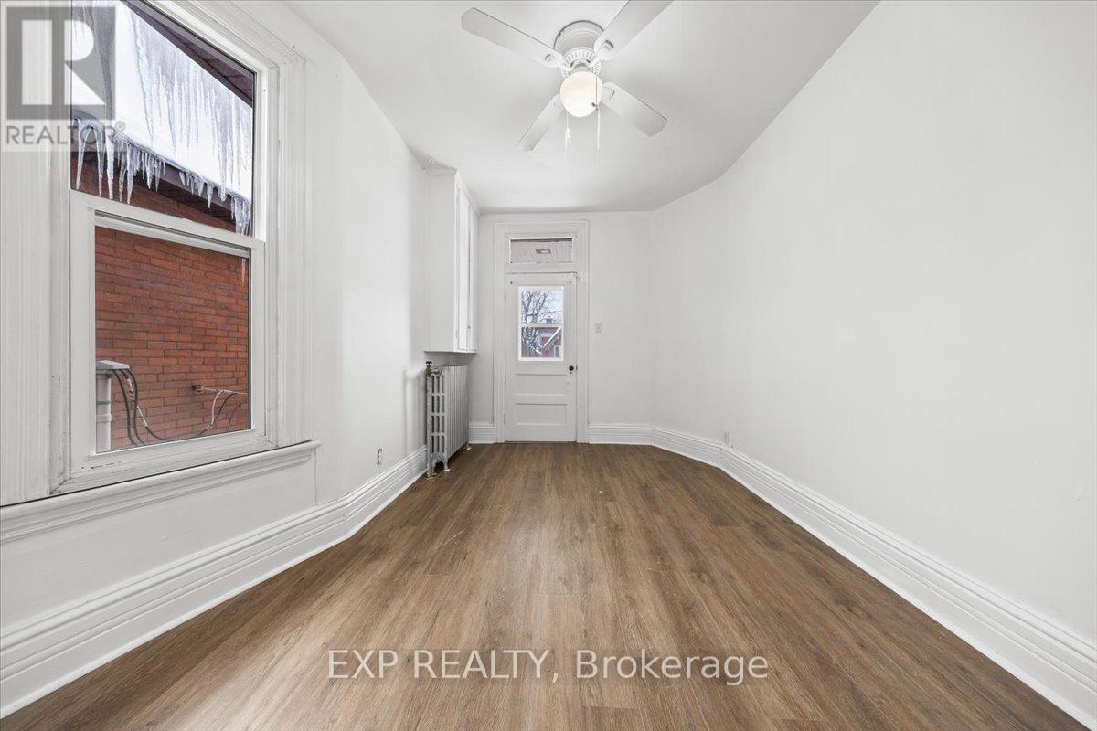 3 - 484 Gilmour Street, Ottawa, Ontario  K1R 5L4 - Photo 11 - X12772546