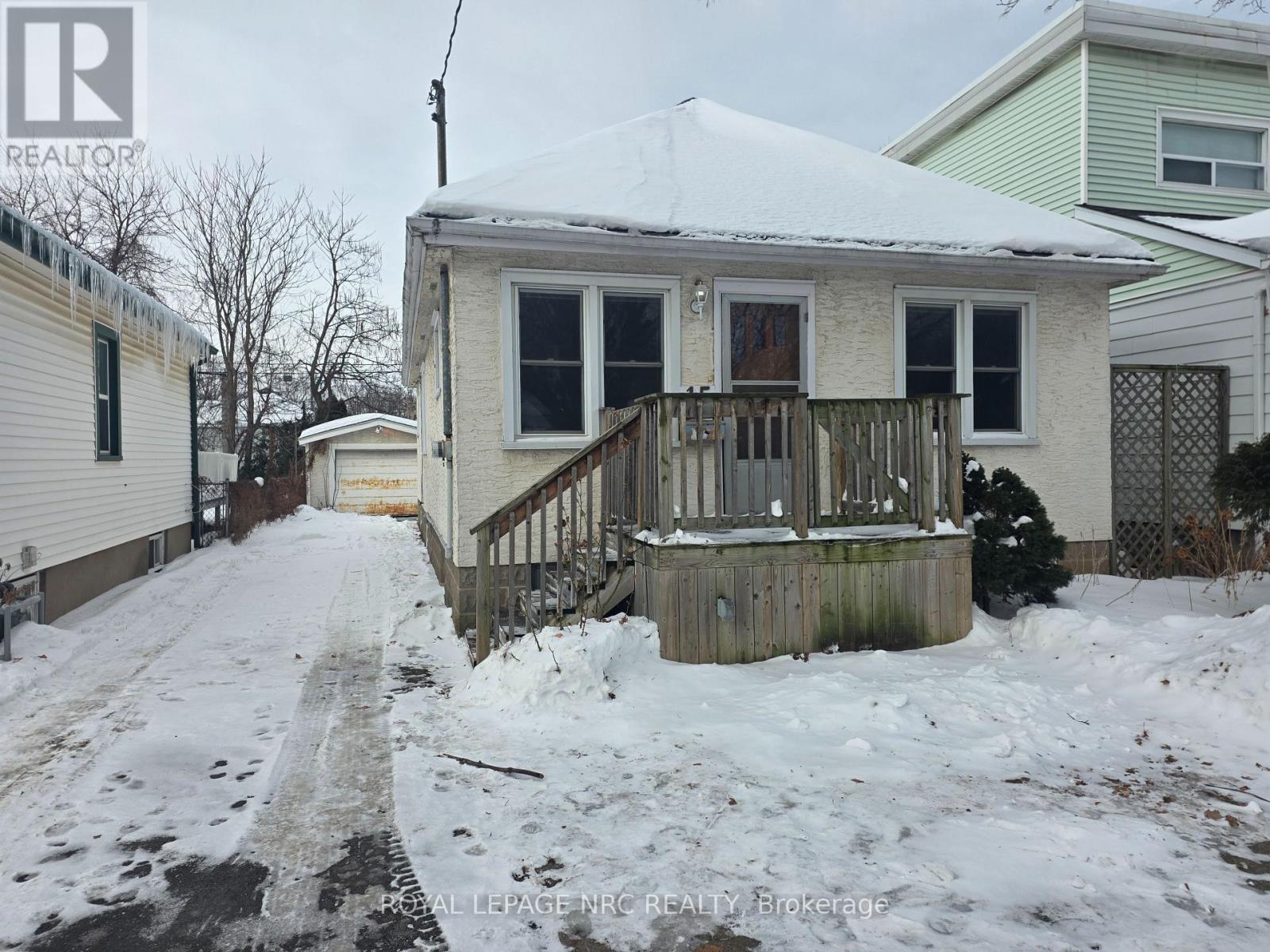 15 Mildred Avenue, St. Catharines, Ontario  L2R 6H9 - Photo 2 - X12772452