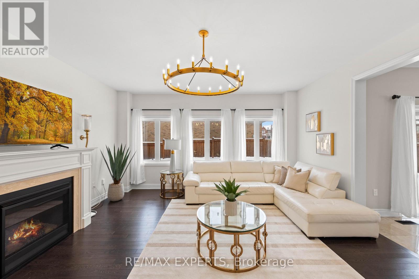 16 Vivian Creek Road, East Gwillimbury, Ontario  L0G 1M0 - Photo 8 - N12720976