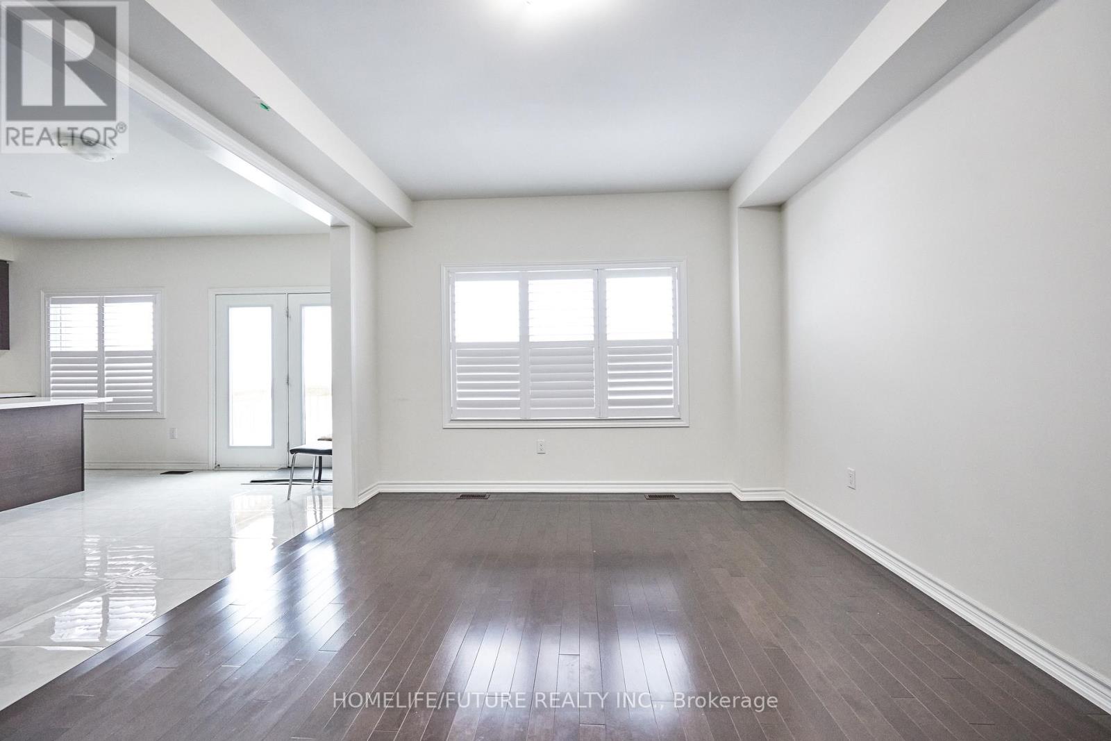 357 Danny Wheeler Boulevard, Georgina, Ontario  L4P 0K2 - Photo 16 - N12767682