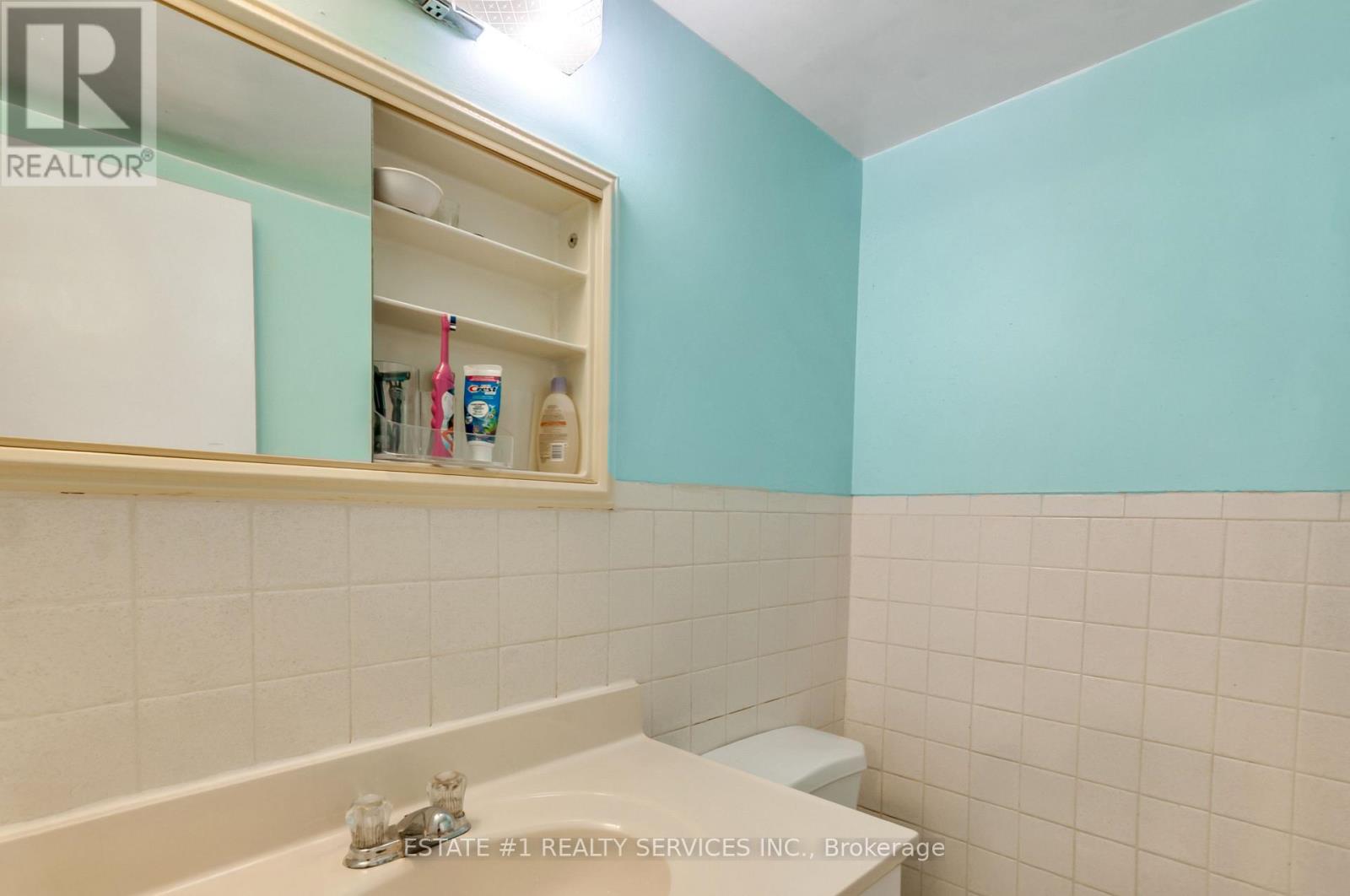 402 - 3555 Derry Road E, Mississauga, Ontario  L4T 1B2 - Photo 14 - W12742120