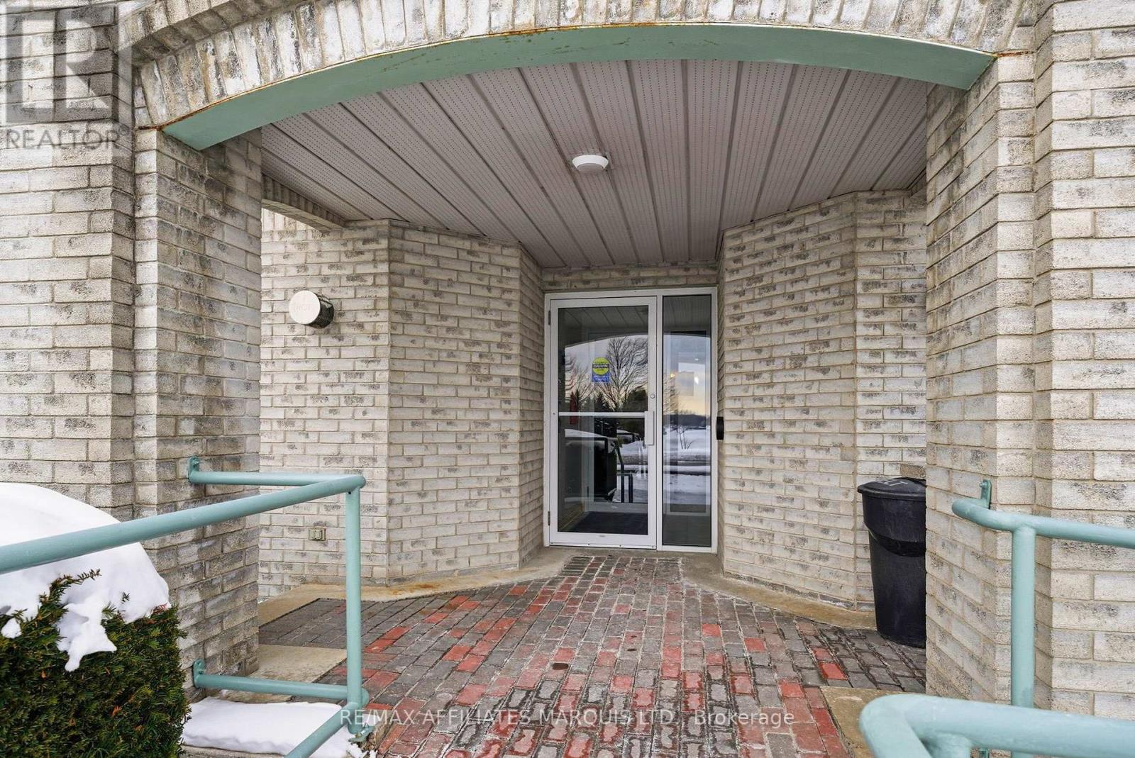 304 - 301 Water Street W, Cornwall, Ontario  K6J 1A5 - Photo 3 - X12764992