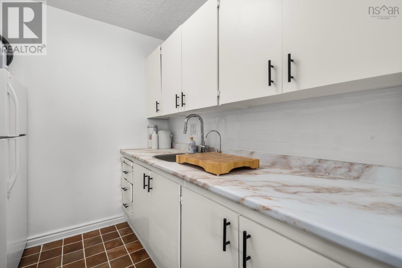 1002 5572 North Ridge Road, Halifax, Nova Scotia  B3K 5K2 - Photo 8 - 202602445