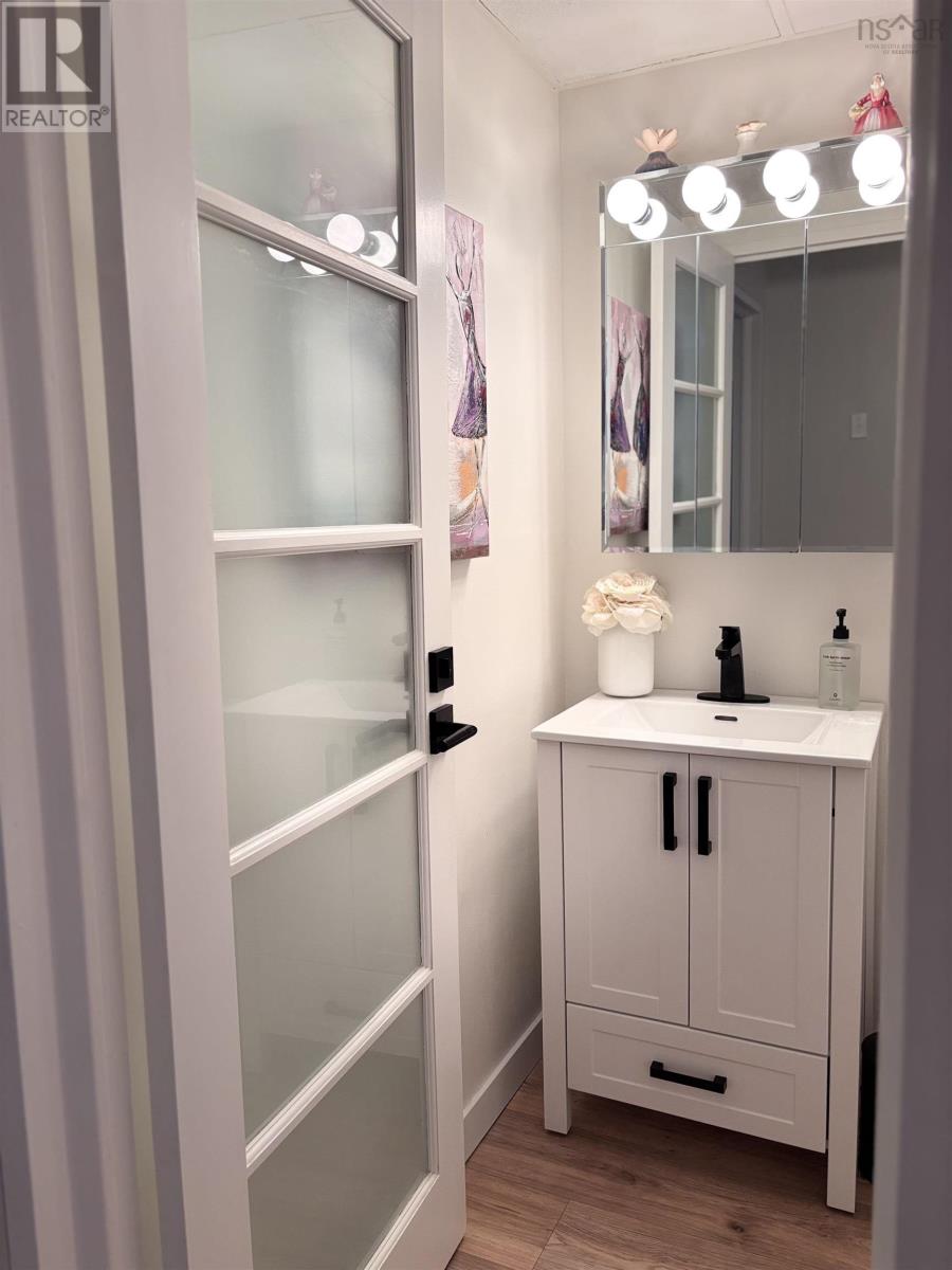 1002 5572 North Ridge Road, Halifax, Nova Scotia  B3K 5K2 - Photo 15 - 202602445