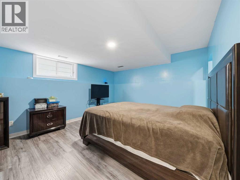 109 Somerset Close Sw, Calgary, Alberta  T2Y 3C4 - Photo 23 - A2282793