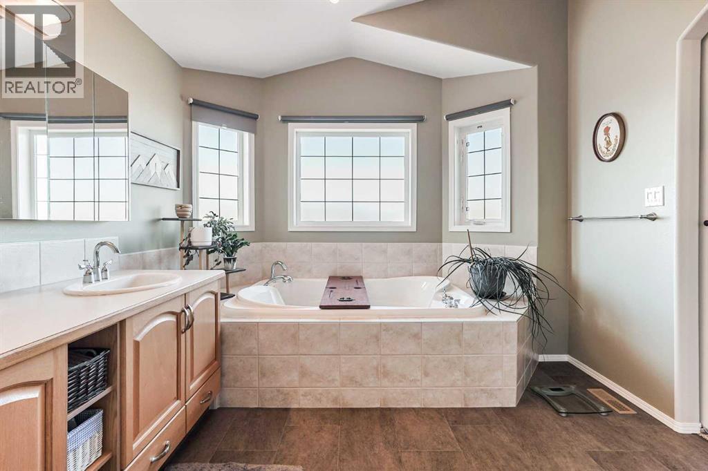 86 Salish Place W, Lethbridge, Alberta  T1K 7X1 - Photo 24 - A2284536