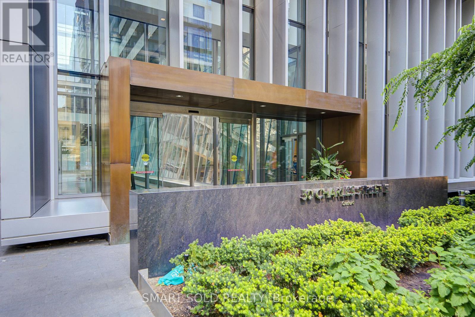 2909 - 50 Charles Street E, Toronto, Ontario  M4Y 0C3 - Photo 2 - C12772350