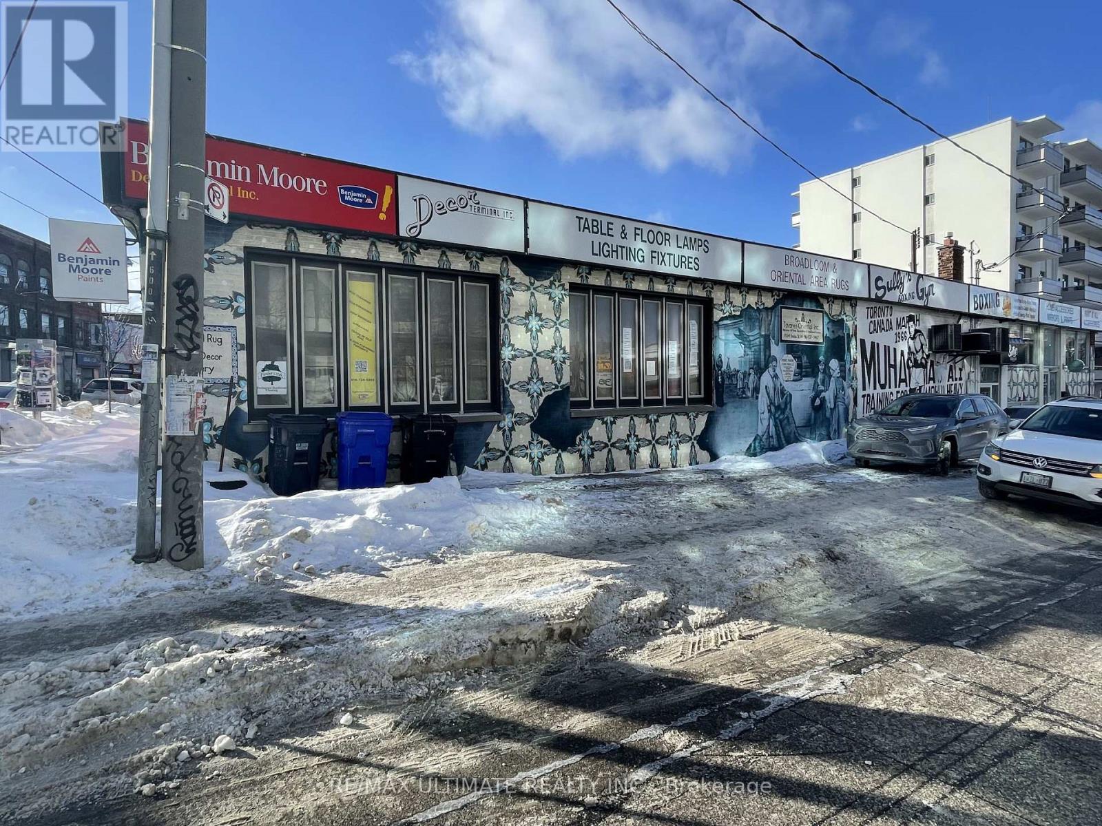 1554 Dundas Street W, Toronto, Ontario  M6K 1T8 - Photo 8 - C12772354