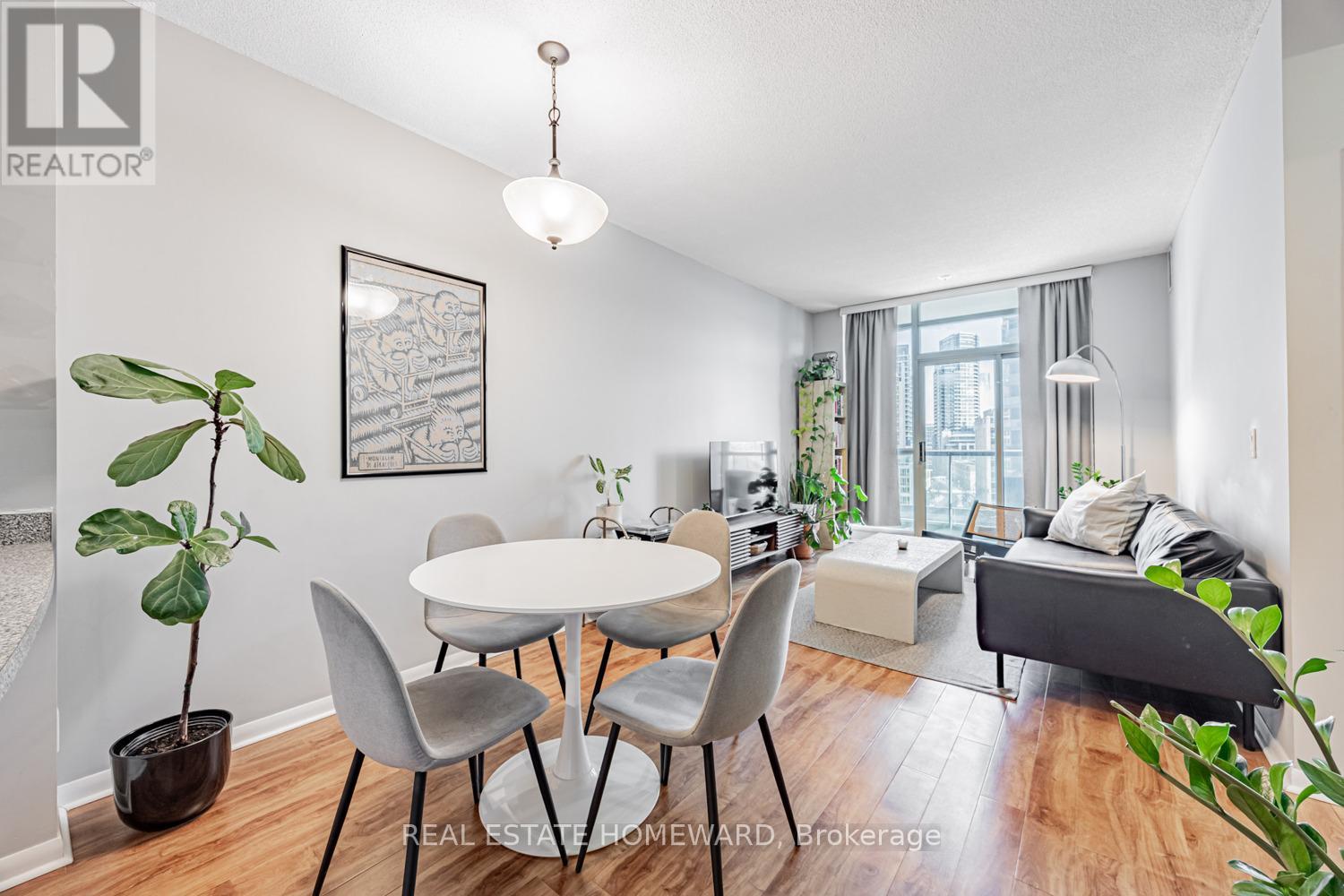 806 - 219 Fort York Boulevard, Toronto, Ontario  M5V 1B1 - Photo 11 - C12772392