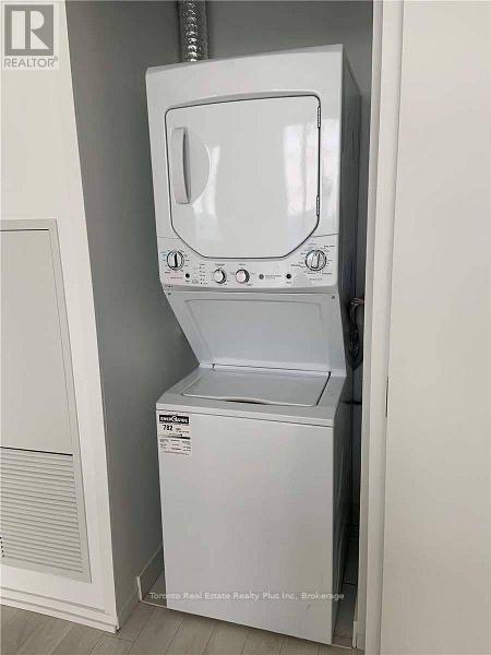 1314 - 197 Yonge Street, Toronto, Ontario  M5B 1M4 - Photo 10 - C12772416