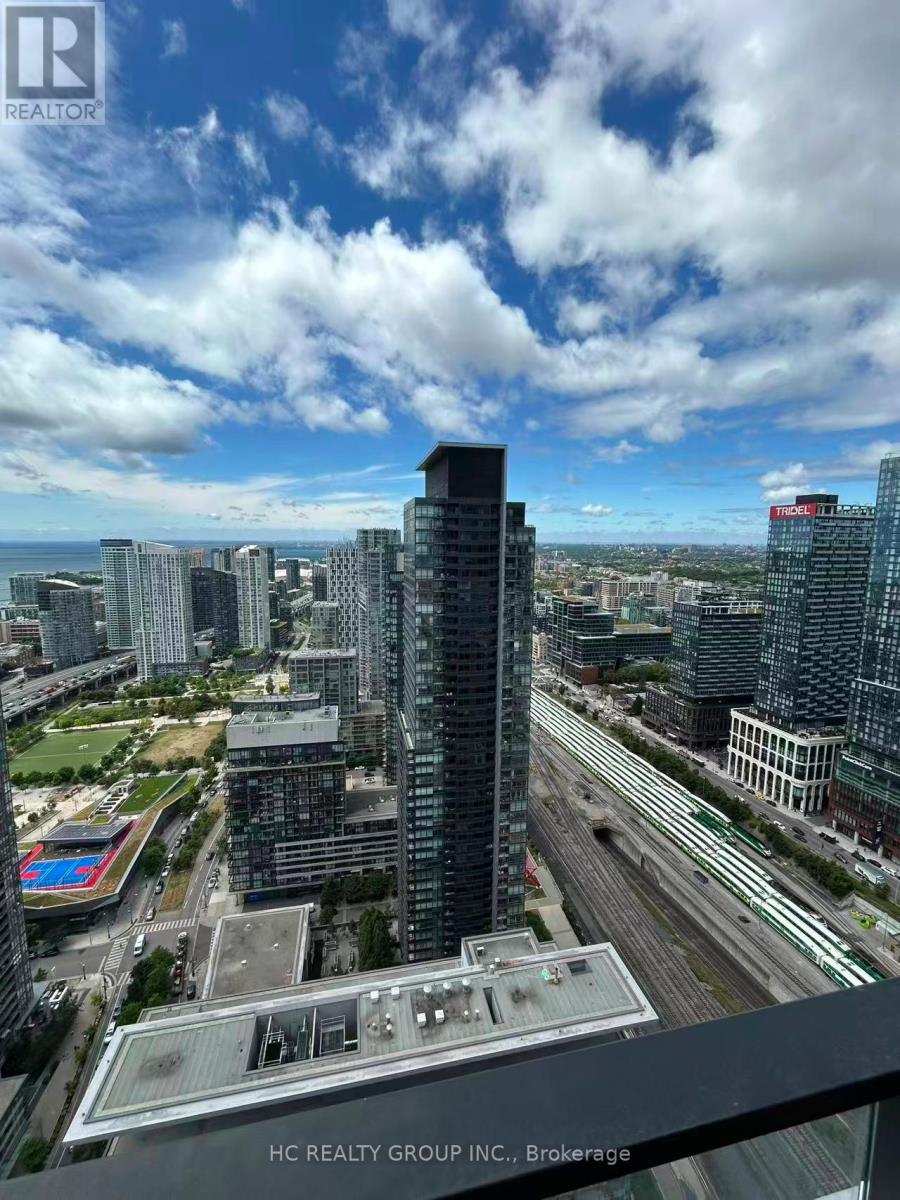 4702 - 3 Concord Cityplace Way, Toronto, Ontario  M5V 0X4 - Photo 19 - C12772432