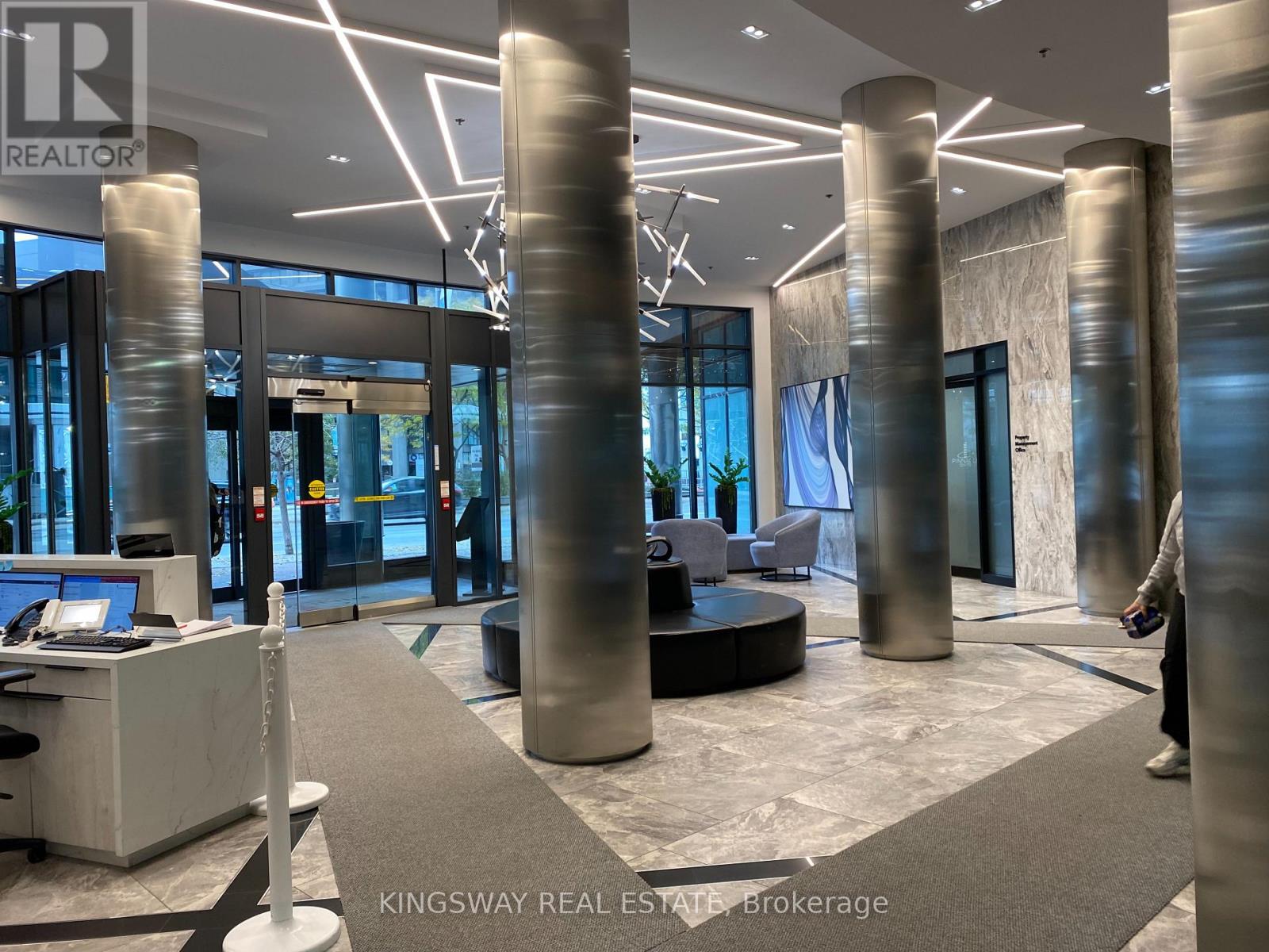 1802 - 16 Yonge Street, Toronto, Ontario  M5E 1R4 - Photo 4 - C12772470