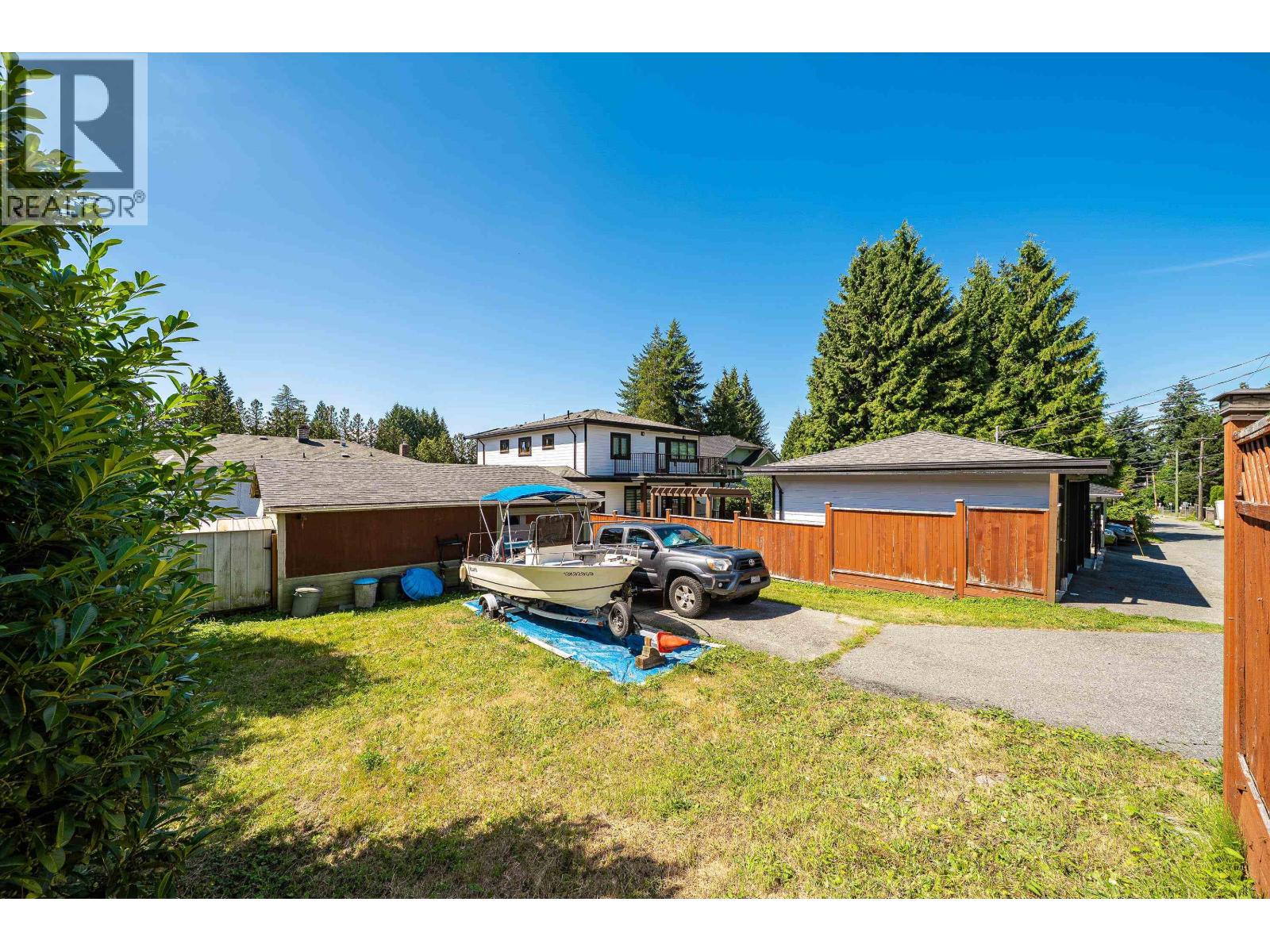 432 W 25th Street, North Vancouver, British Columbia  V7N 2G2 - Photo 33 - R3072773