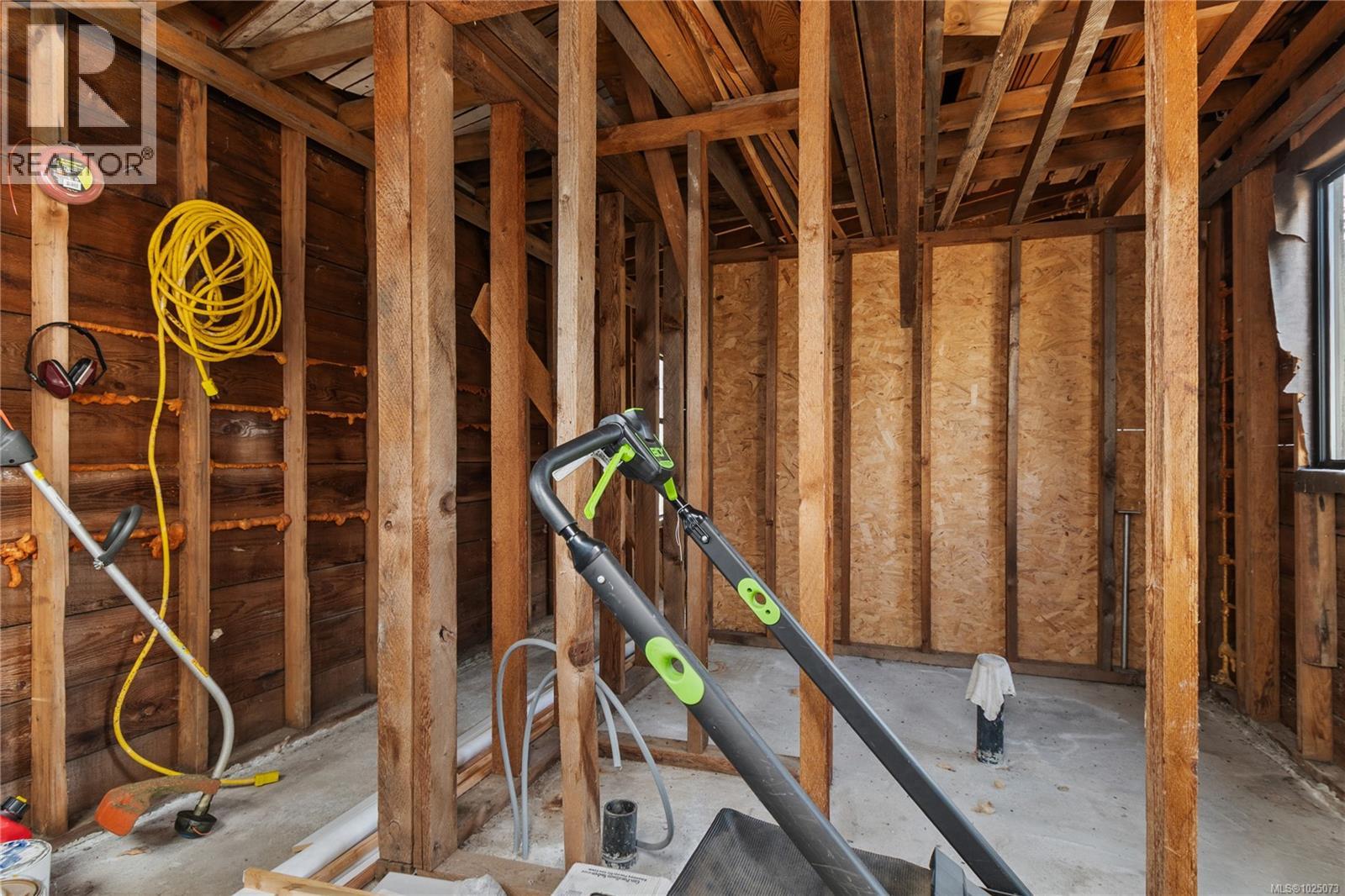 217 Larwood Rd, Campbell River, British Columbia  V9W 1S3 - Photo 39 - 1025073