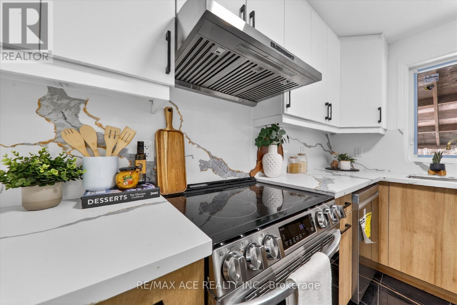 233 Oakridge Drive, Toronto, Ontario  M1M 2B5 - Photo 18 - E12772484