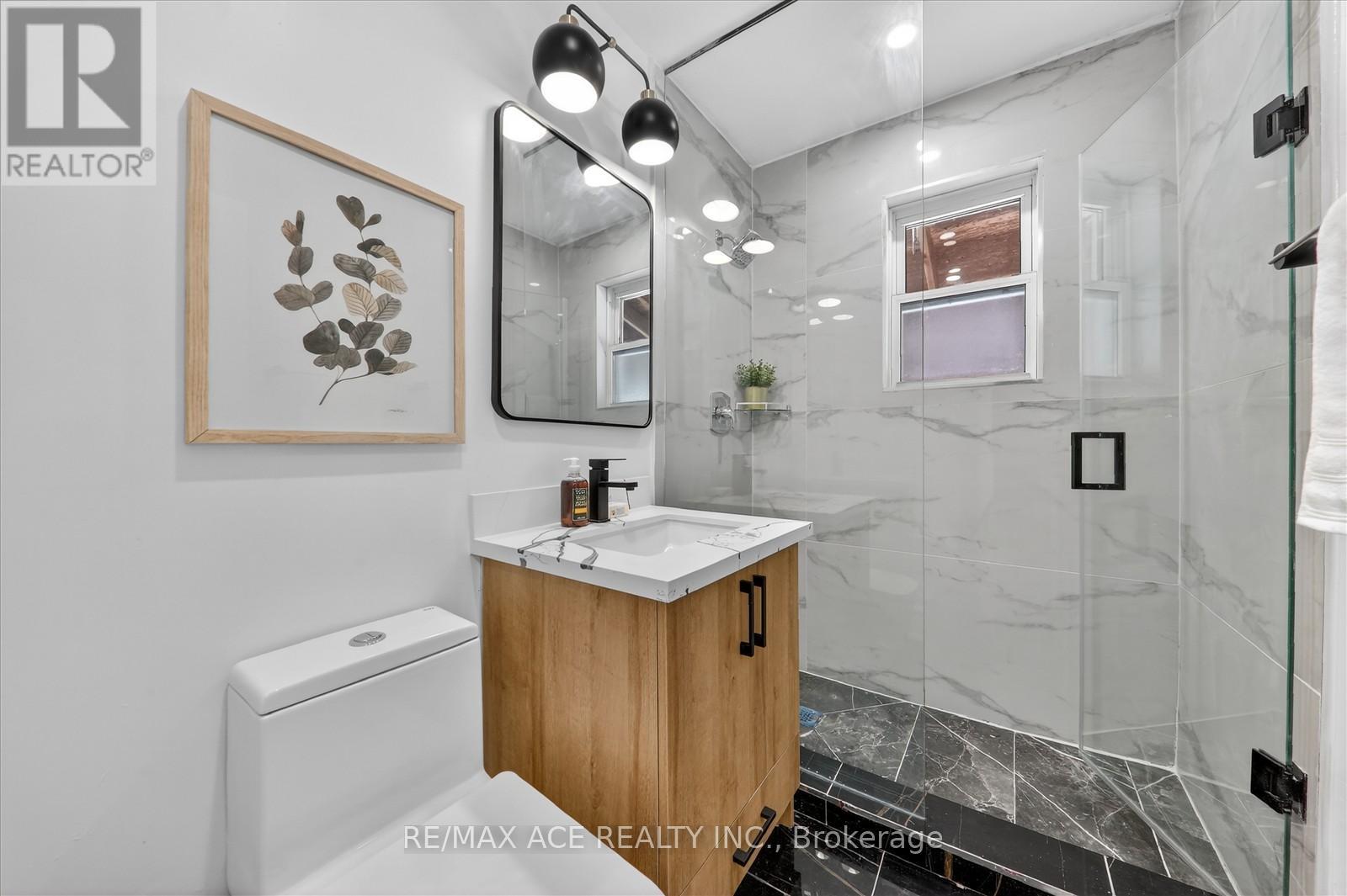 233 Oakridge Drive, Toronto, Ontario  M1M 2B5 - Photo 19 - E12772484