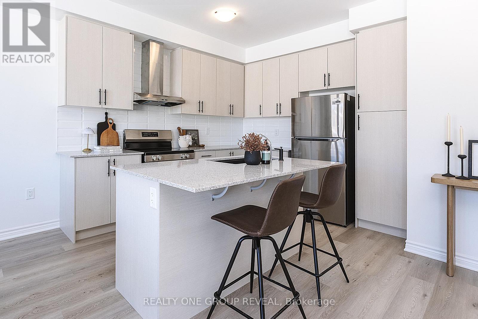 3515 Brickyard Drive, Pickering, Ontario  L1X 0J2 - Photo 10 - E12772566