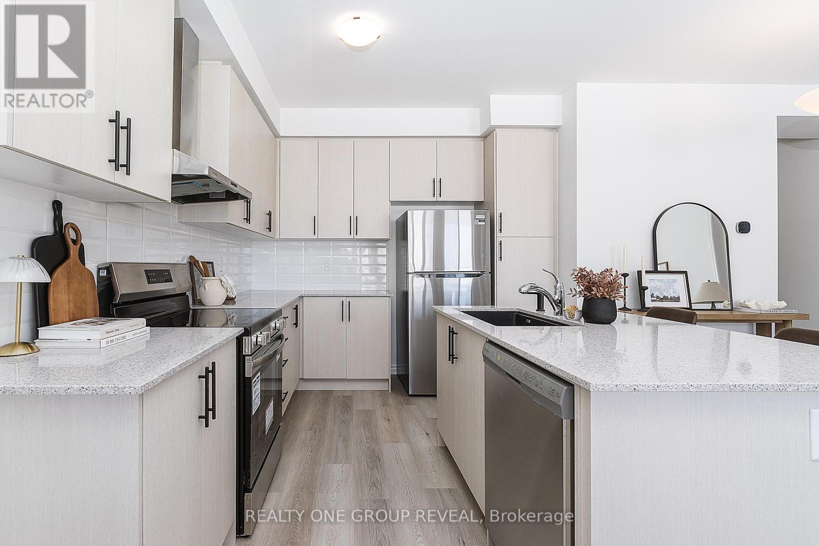 3515 Brickyard Drive, Pickering, Ontario  L1X 0J2 - Photo 9 - E12772566