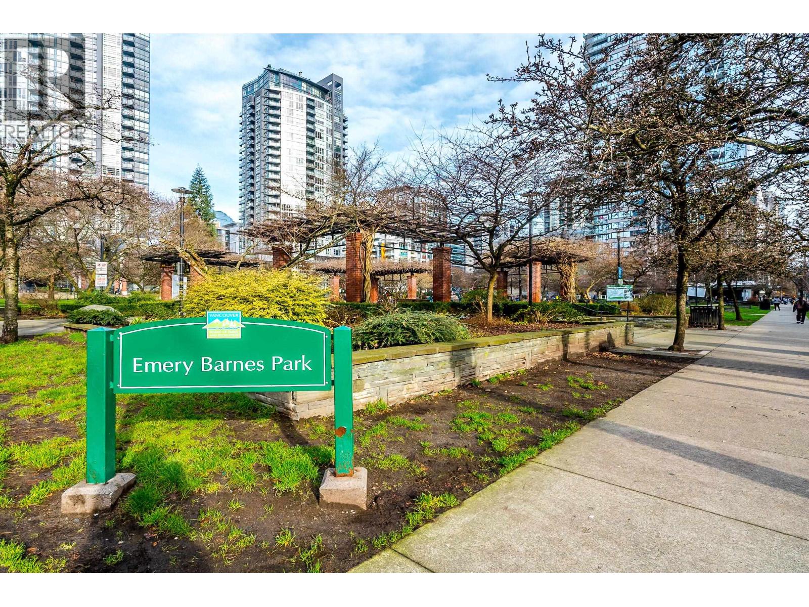 Listing Picture 37 of 40 : 2703 1111 RICHARDS STREET, Vancouver / 溫哥華 - 魯藝地產 Yvonne Lu Group - MLS Medallion Club Member