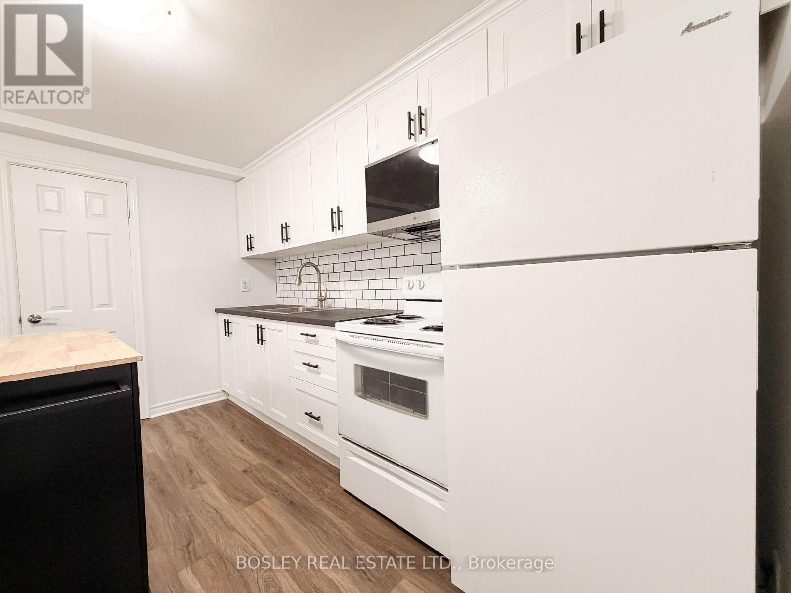 B2 - 464 Palmer Avenue, Richmond Hill, Ontario  L4C 1R1 - Photo 2 - N12772336