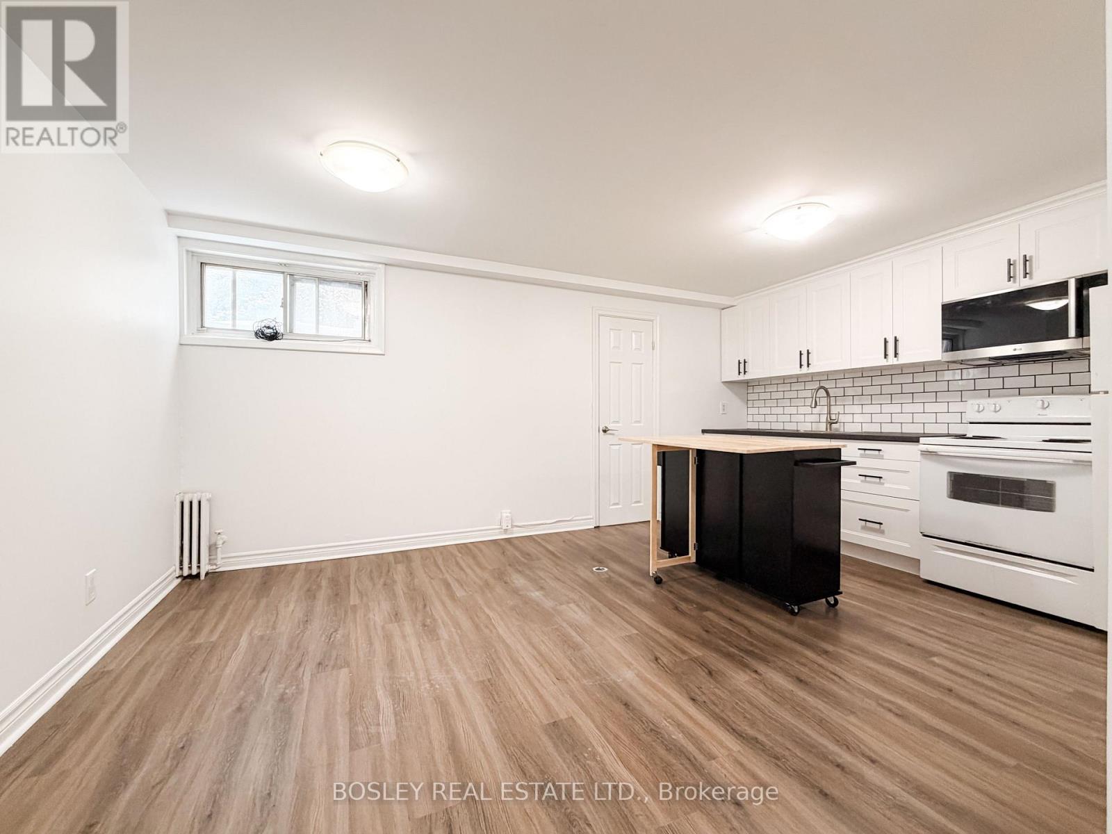 B2 - 464 Palmer Avenue, Richmond Hill, Ontario  L4C 1R1 - Photo 9 - N12772336