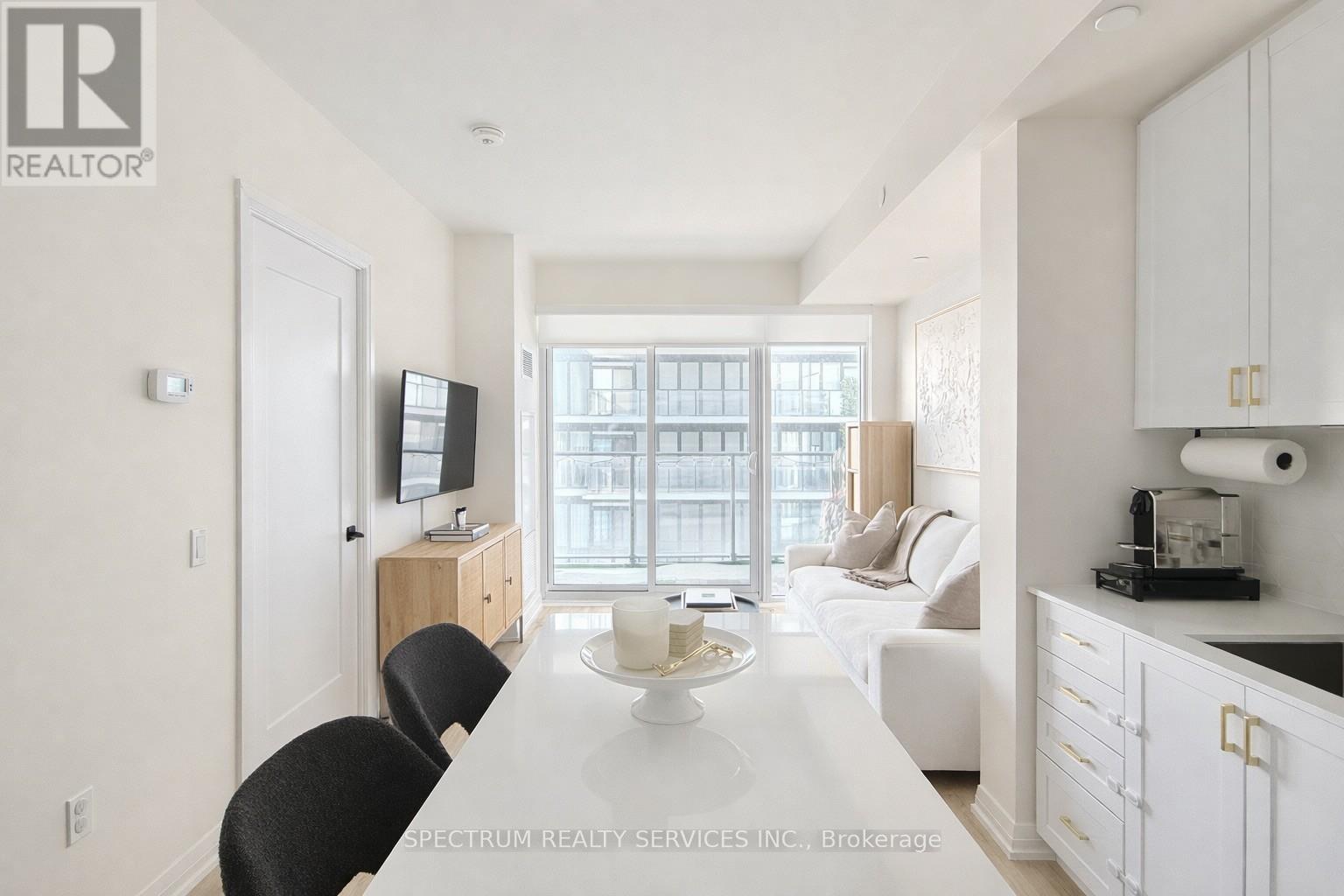 907 - 9000 Jane Street, Vaughan, Ontario  L4K 0M6 - Photo 5 - N12772340