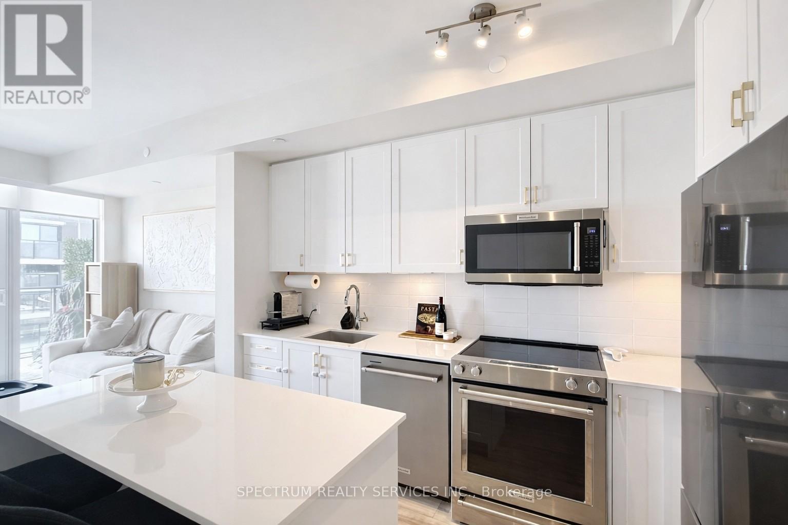 907 - 9000 Jane Street, Vaughan, Ontario  L4K 0M6 - Photo 6 - N12772340