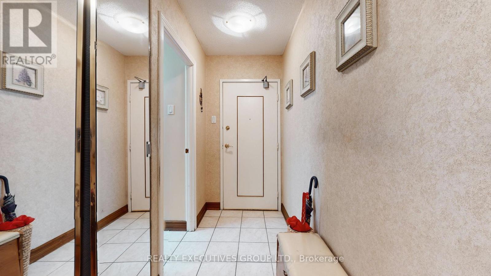 1403 - 8111 Yonge Street, Markham, Ontario  L3T 4V9 - Photo 3 - N12772370