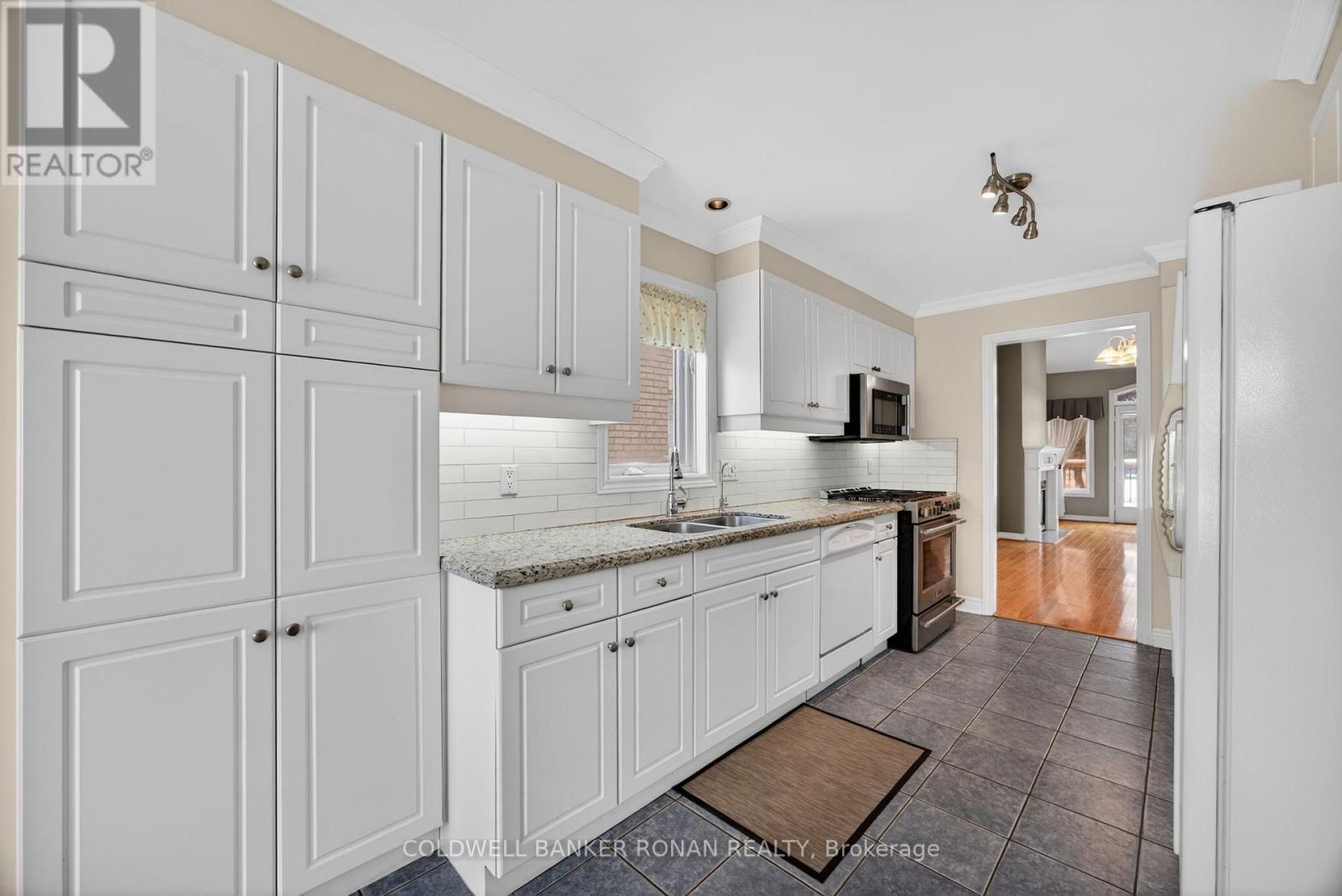 14 Via Amici, New Tecumseth, Ontario  L9R 2B4 - Photo 44 - N12772500