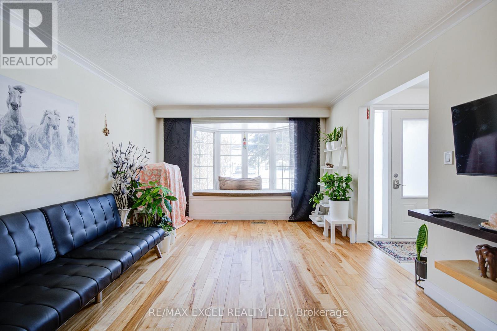 80 Sherwood Forest Drive, Markham, Ontario  L3P 1R1 - Photo 12 - N12772542