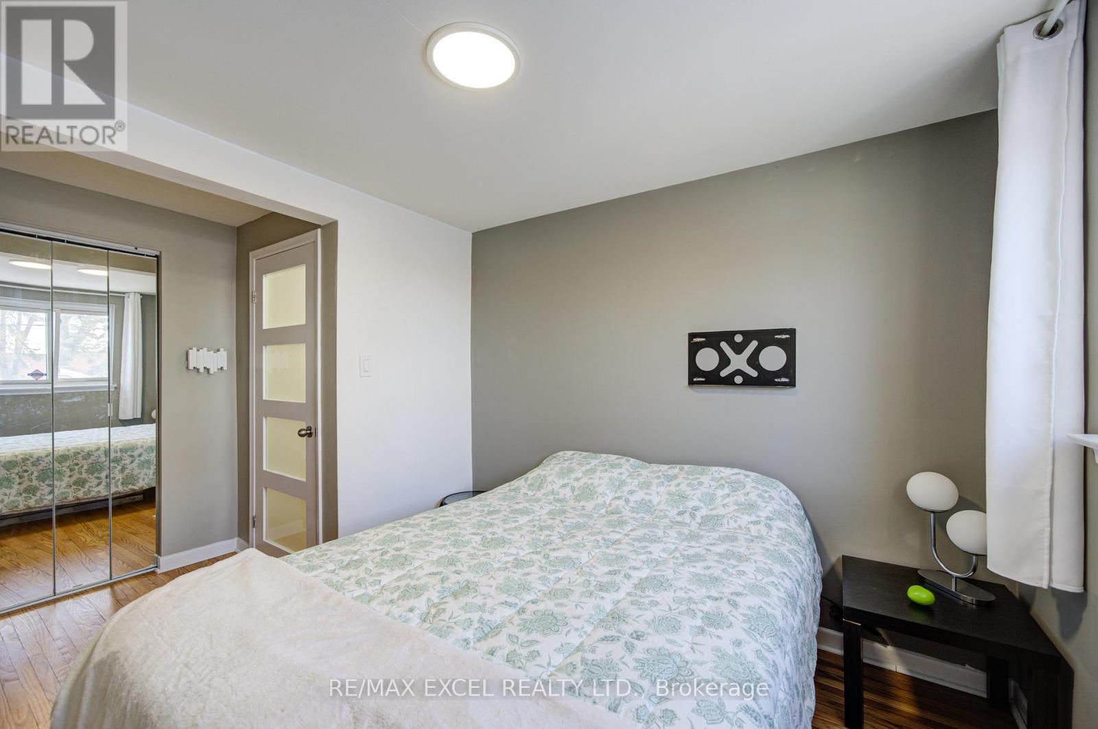 80 Sherwood Forest Drive, Markham, Ontario  L3P 1R1 - Photo 17 - N12772542