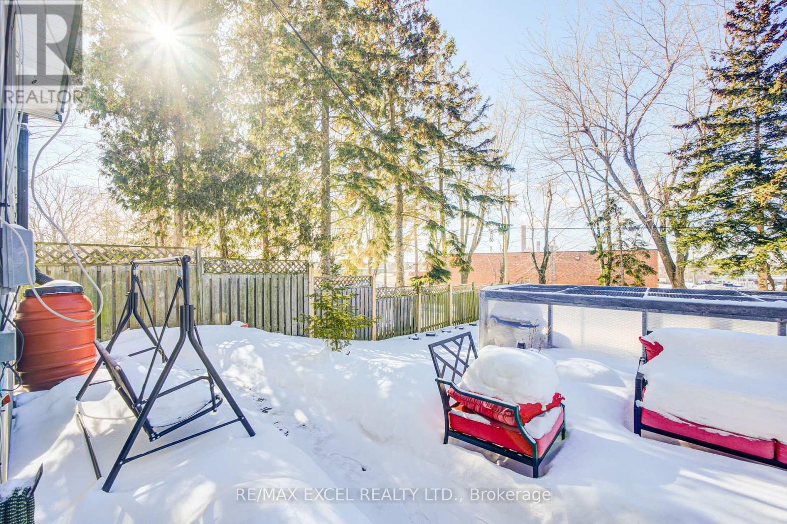 80 Sherwood Forest Drive, Markham, Ontario  L3P 1R1 - Photo 29 - N12772542