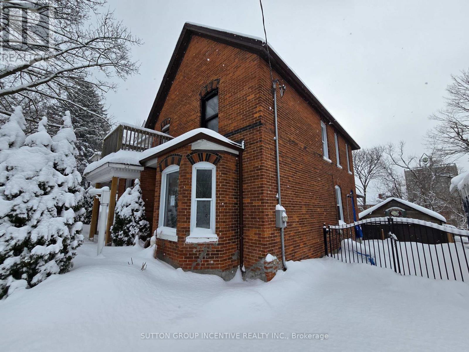 67 Mcdonald Street, Barrie, Ontario  L4M 1P4 - Photo 6 - S12772562