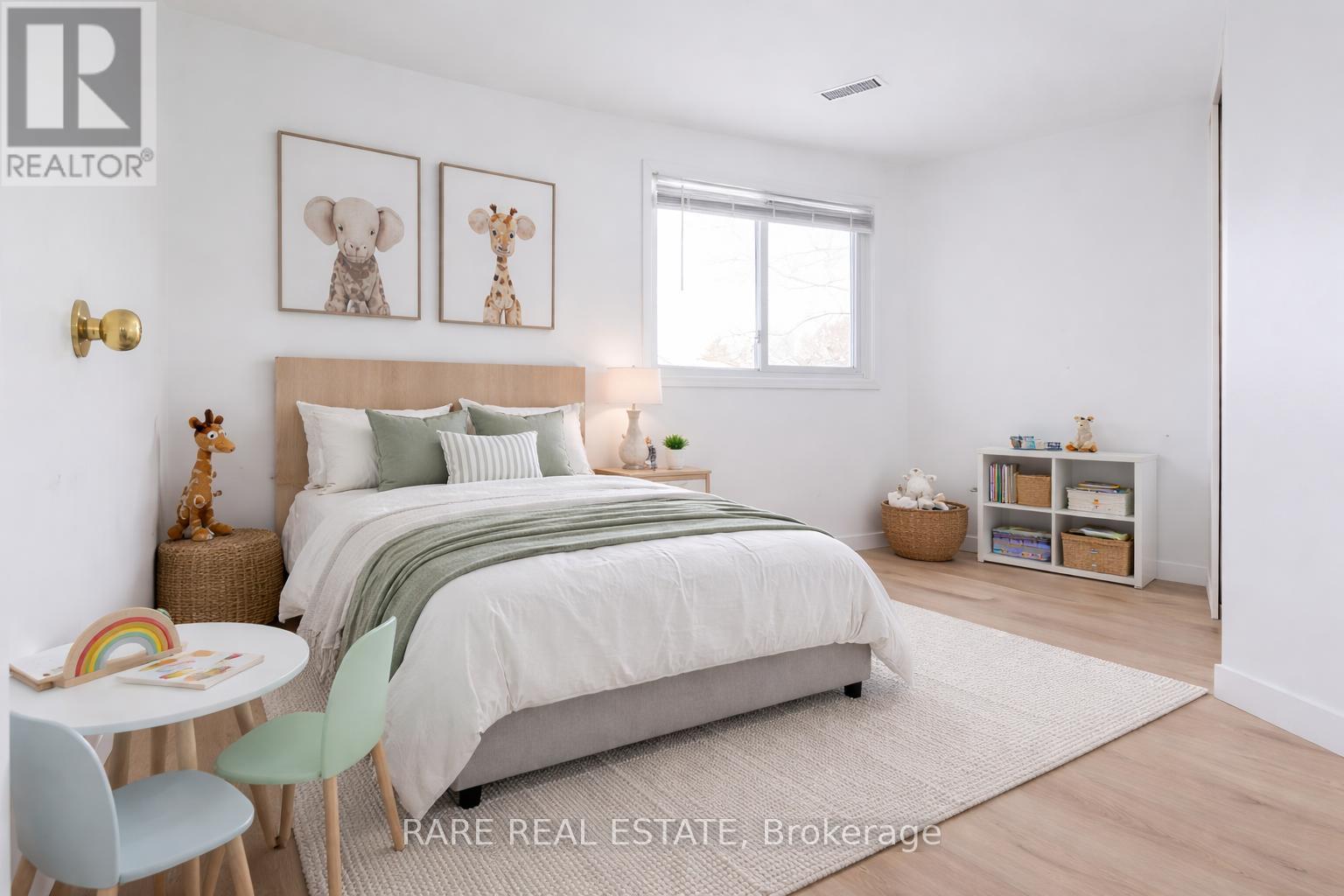 2 Greenhills Square, Brampton, Ontario  L6S 2J4 - Photo 5 - W12772332