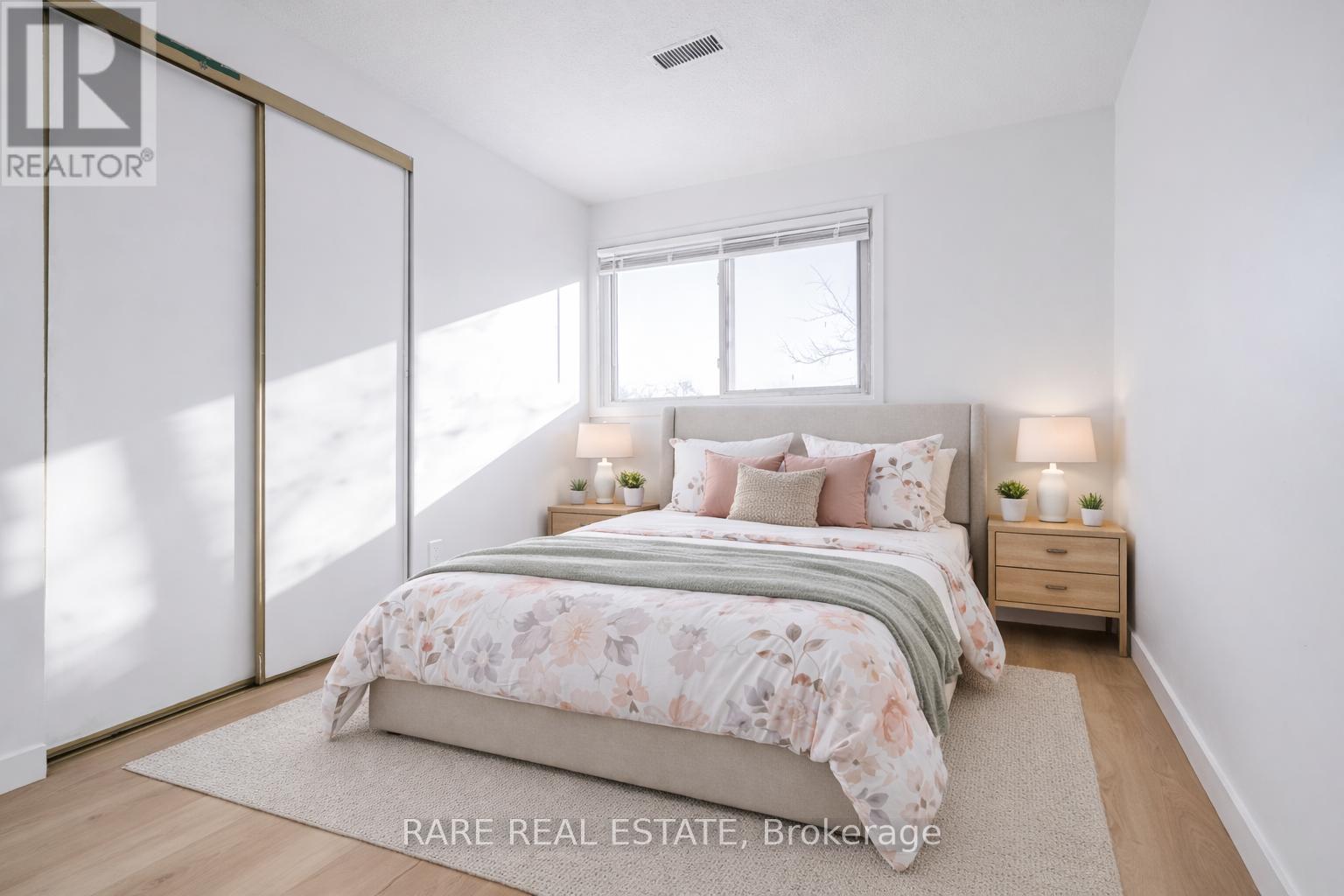 2 Greenhills Square, Brampton, Ontario  L6S 2J4 - Photo 6 - W12772332