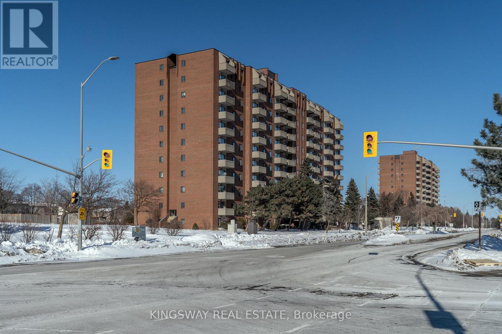 503 - 6720 Glen Erin Drive, Mississauga, Ontario  L5N 3K8 - Photo 2 - W12772348