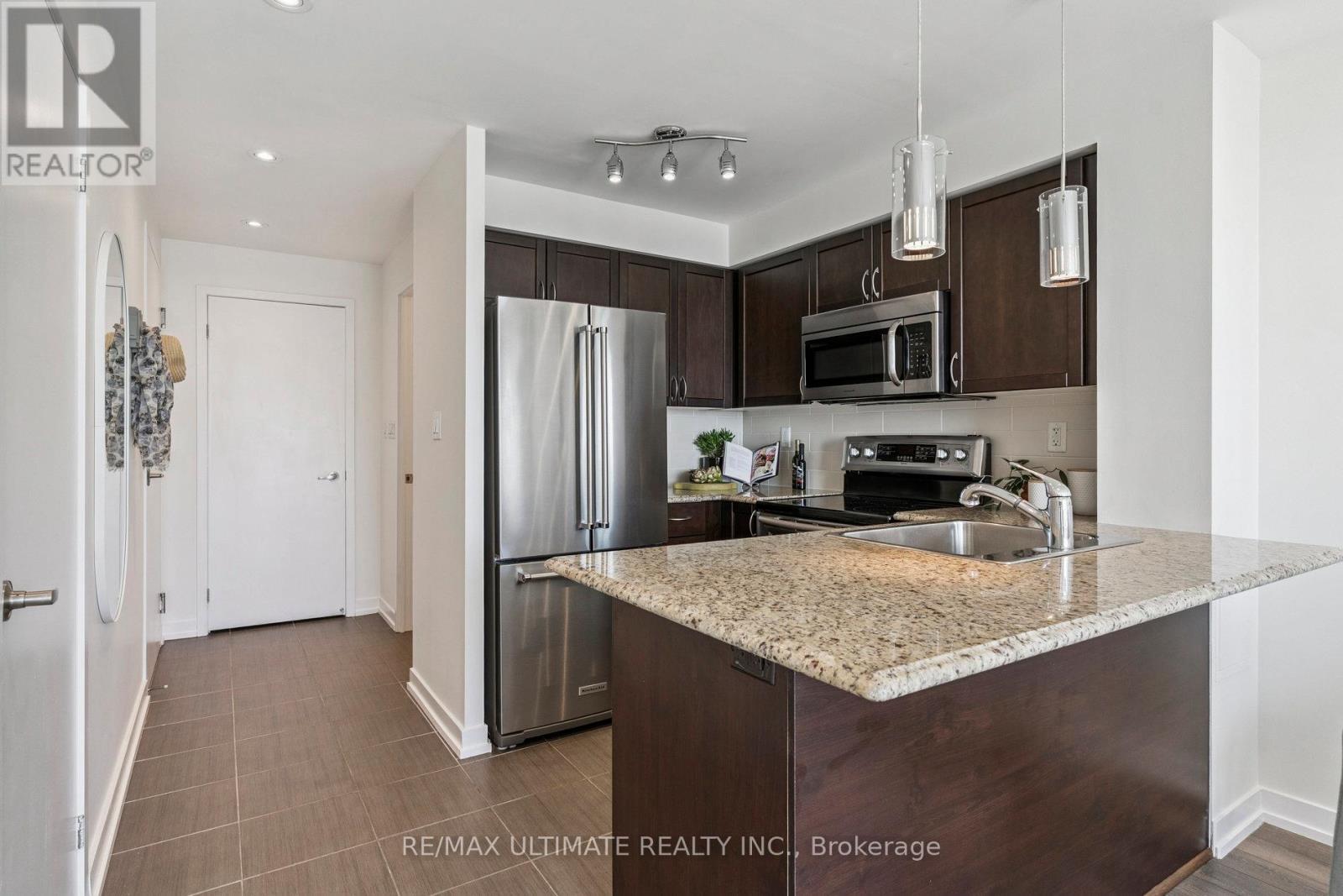 1402 - 816 Lansdowne Avenue, Toronto, Ontario  M6H 4K6 - Photo 19 - W12772358