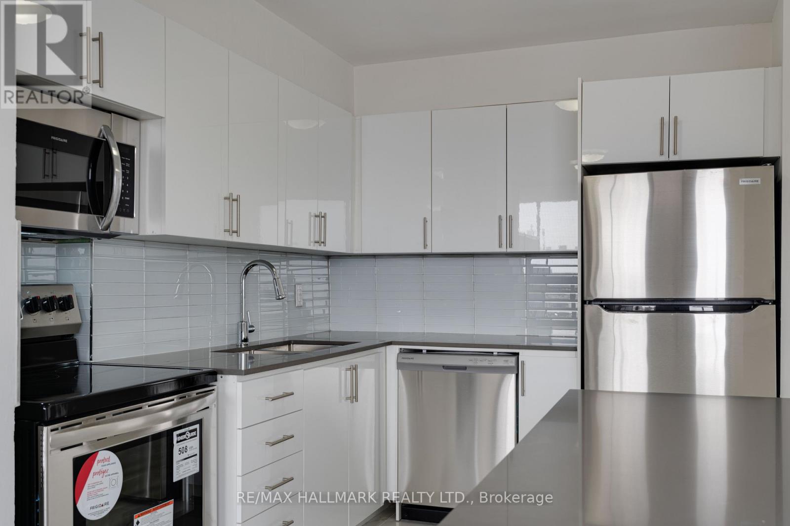 316 - 10 Garfella Drive S, Toronto, Ontario  M9V 2E9 - Photo 3 - W12772430