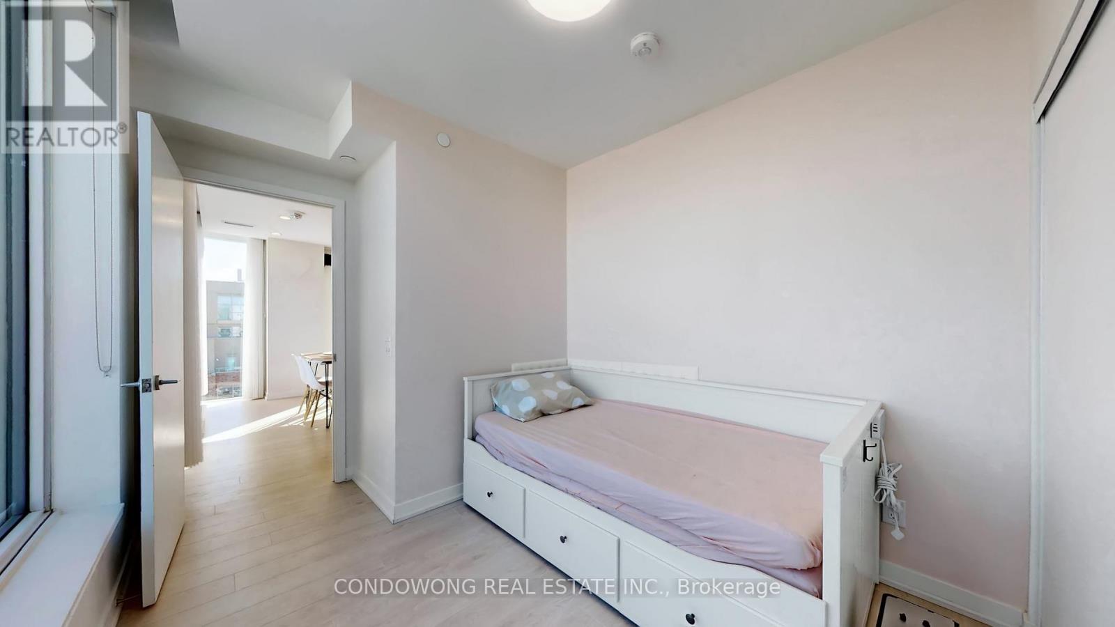 1101 - 1808 St Clair Avenue W, Toronto, Ontario  M6N 0C1 - Photo 22 - W12772448