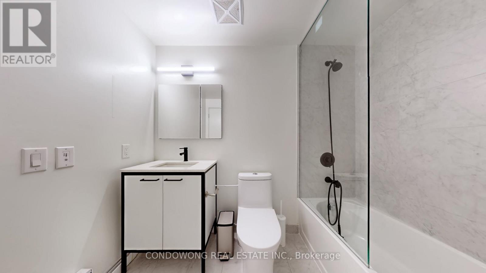 1101 - 1808 St Clair Avenue W, Toronto, Ontario  M6N 0C1 - Photo 30 - W12772448