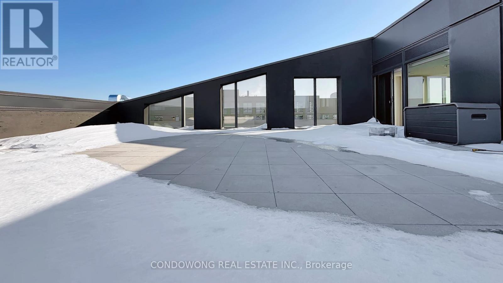 1101 - 1808 St Clair Avenue W, Toronto, Ontario  M6N 0C1 - Photo 36 - W12772448