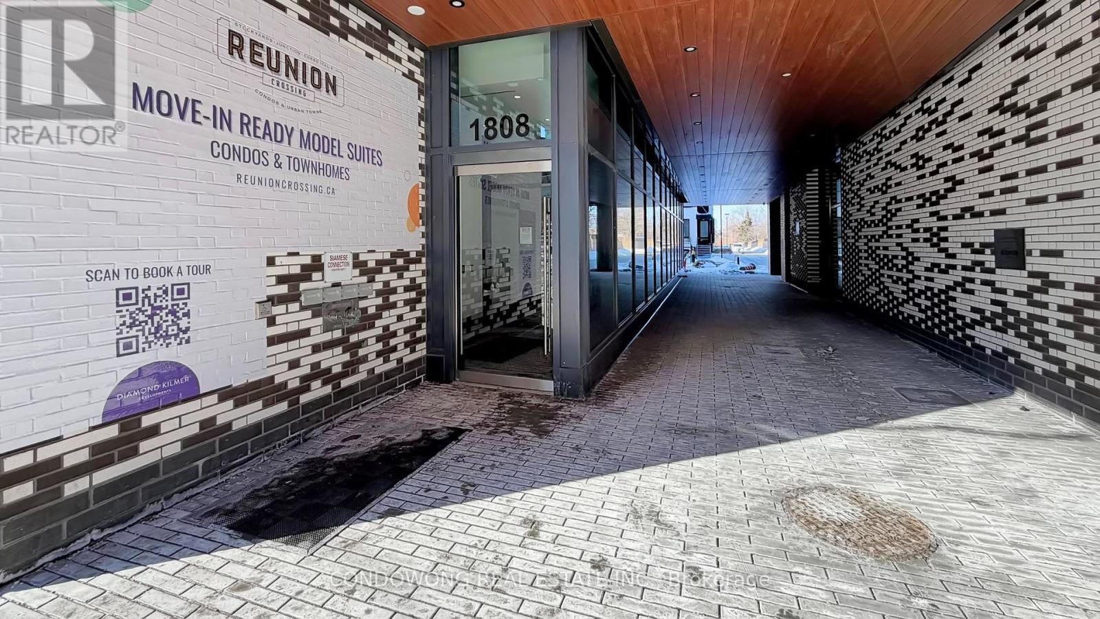 1101 - 1808 St Clair Avenue W, Toronto, Ontario  M6N 0C1 - Photo 46 - W12772448