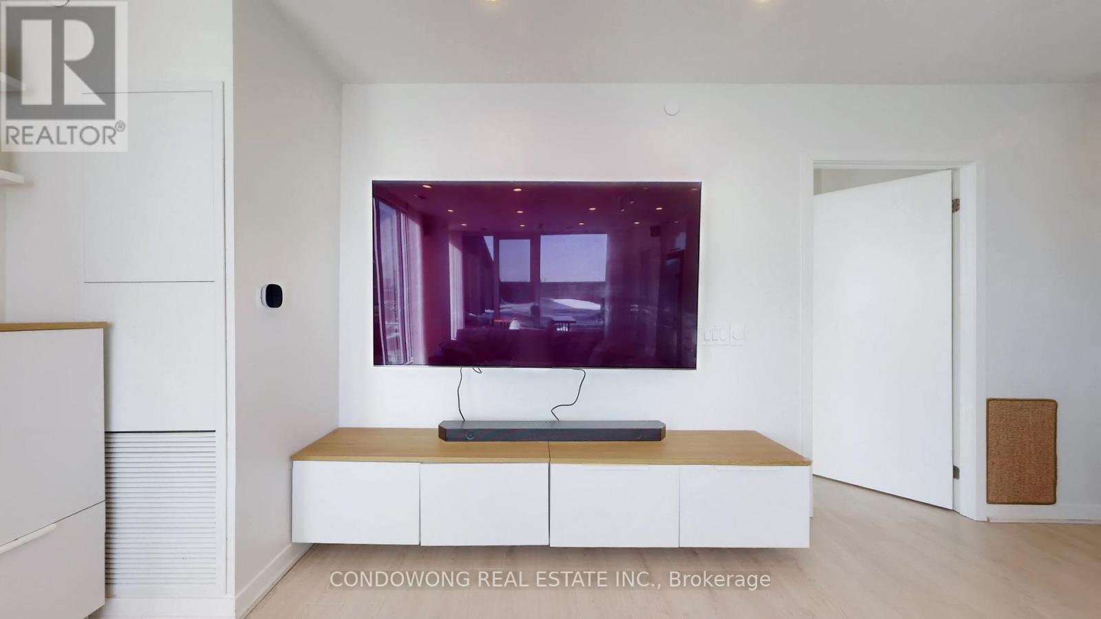 1101 - 1808 St Clair Avenue W, Toronto, Ontario  M6N 0C1 - Photo 8 - W12772448