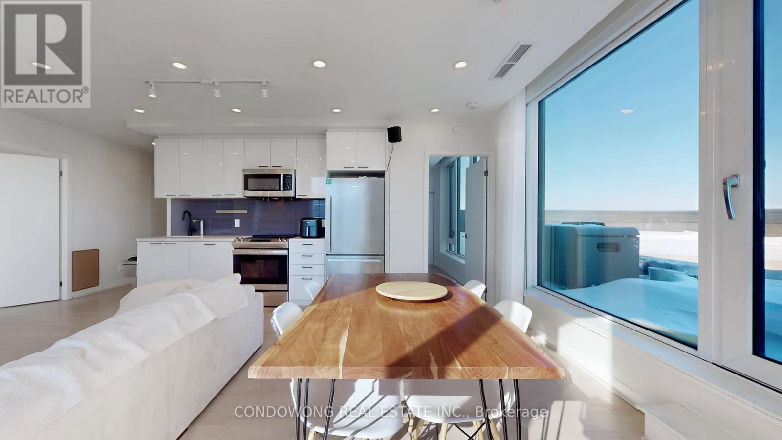 1101 - 1808 St Clair Avenue W, Toronto, Ontario  M6N 0C1 - Photo 9 - W12772448