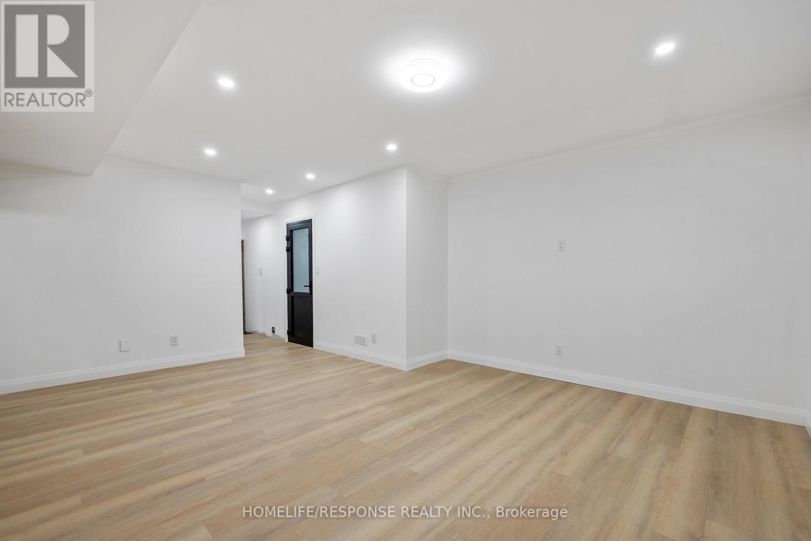 2110 Courtland Crescent, Mississauga, Ontario  L4Y 1V2 - Photo 34 - W12772460