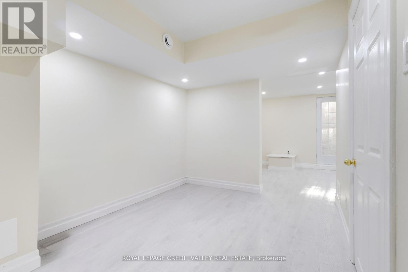 #bsmt - 46 Brunswick Street, Brampton, Ontario  L6X 4Z9 - Photo 10 - W12772466