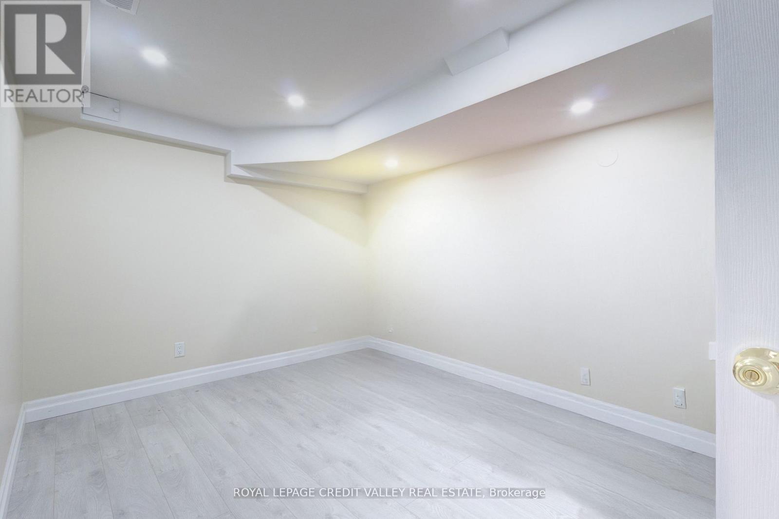 #bsmt - 46 Brunswick Street, Brampton, Ontario  L6X 4Z9 - Photo 14 - W12772466