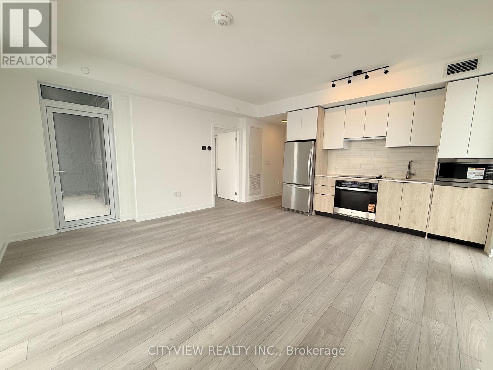 1204 - 1007 The Queensway, Toronto, Ontario  M8Z 0H4 - Photo 3 - W12772528