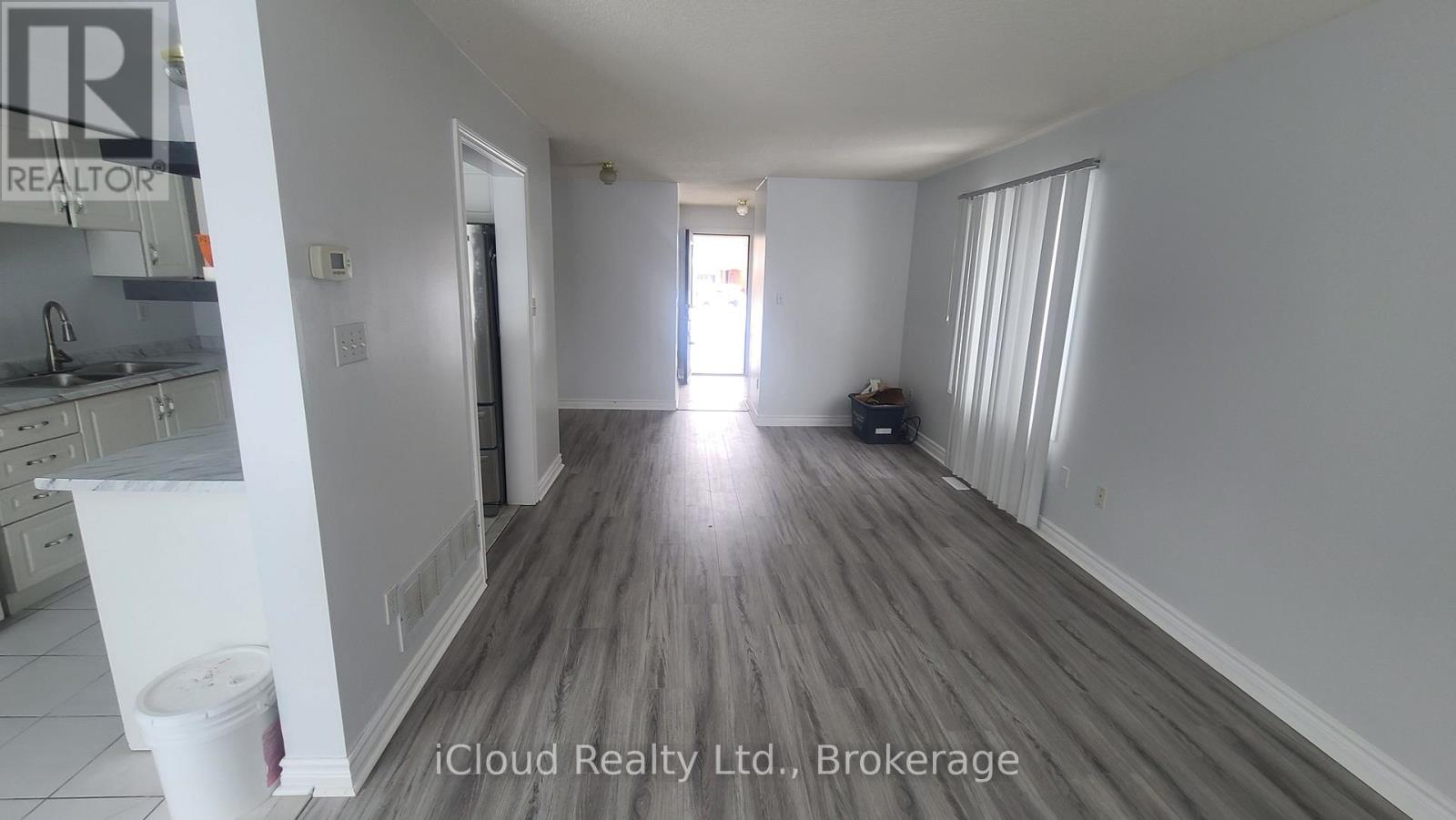 150 Twin Pines Crescent, Brampton, Ontario  L7A 1N2 - Photo 12 - W12772548